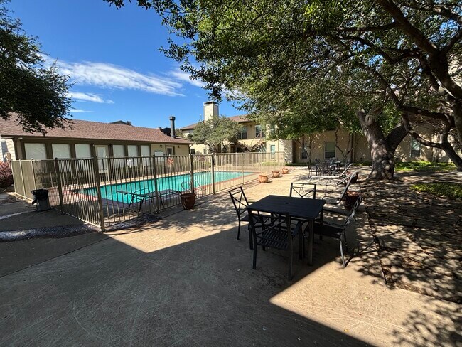 Photo - 10650 Steppington Dr