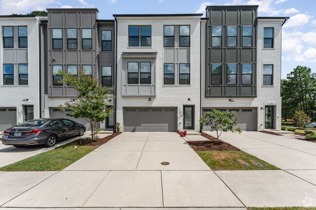 Building Photo - PRICE IMPROVEMENT! Stunning Ultra-Modern T... Rental