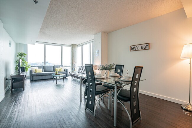 Photo - 511 W Pratt St Unit ID1013809P