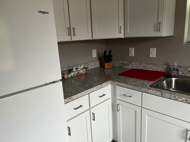 Photo - 1136 Peach St