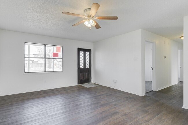 Photo - 4407 Marshall St