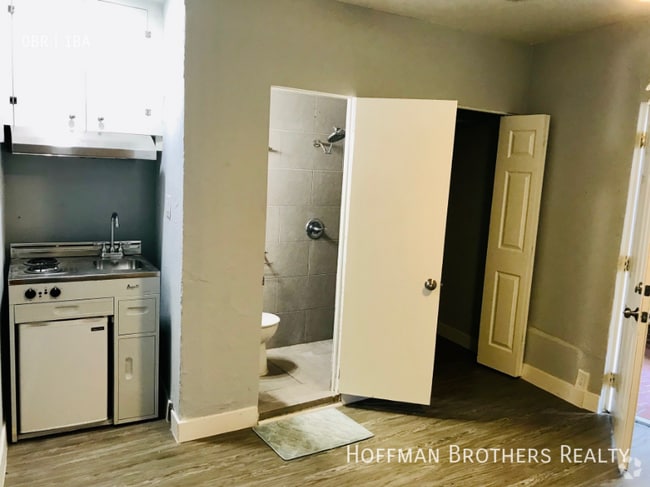 Building Photo - 485 S Roxbury Dr Unit 10A Rental