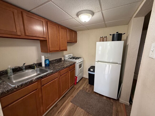 Photo - 1603 Arlington Ave Unit 5