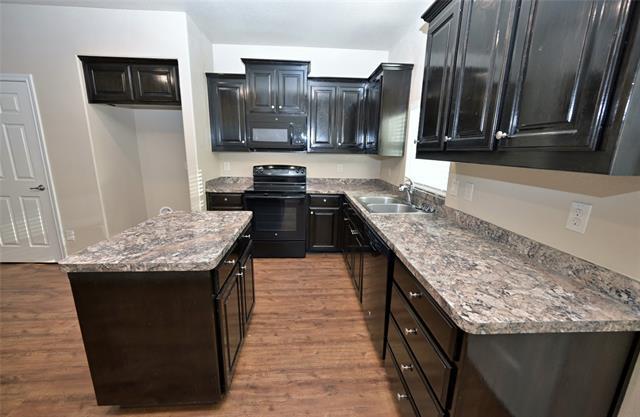 Photo - 916 Iona Dr