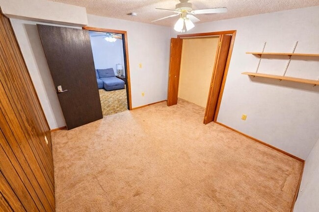 Photo - 701 43rd Ave