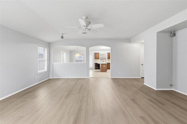 Photo - 2308 Pearson Way