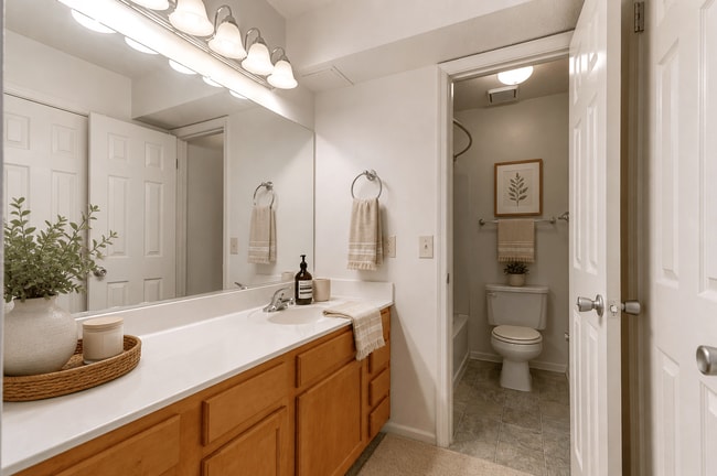 Photo - Coachman's Landing Apartments