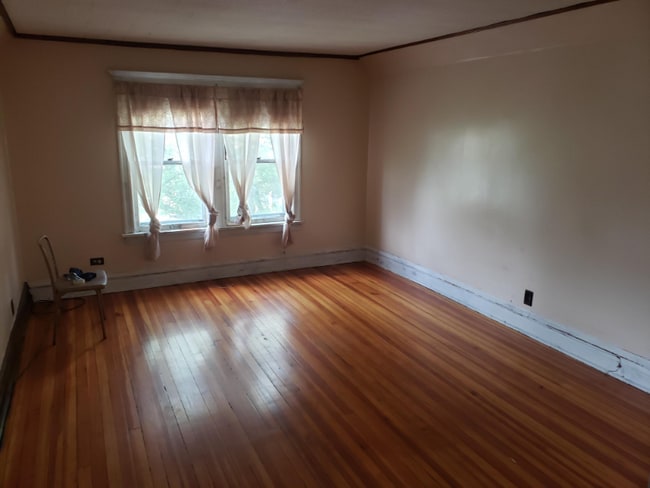 Photo - 2049 N Kostner Ave Unit Apt #3