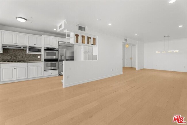 1450 S Beverly Dr Unit 404