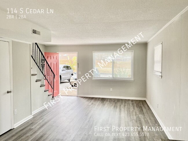 Photo - 114 S Cedar Ln