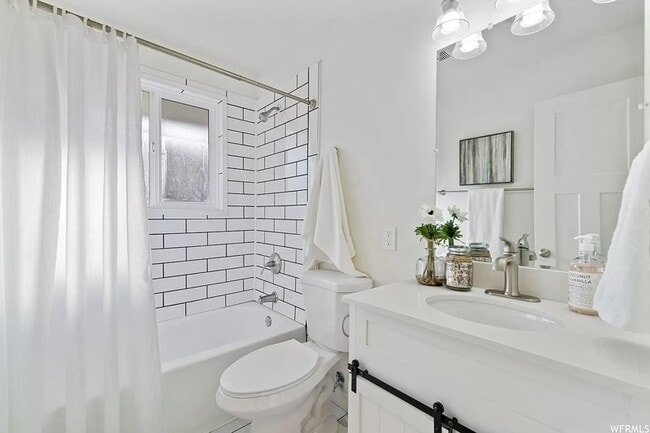 Photo - 1520 E 7380 S