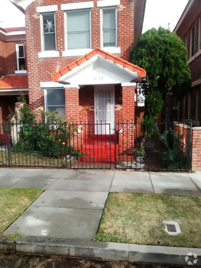 Building Photo - 2112 Earl Ave Unit 2112 Rental