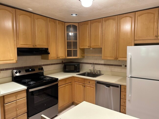 Photo - 111 Amberly Dr Unit D