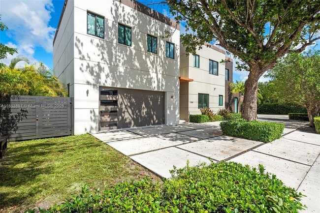 Photo - 5500 SW 67th Ave