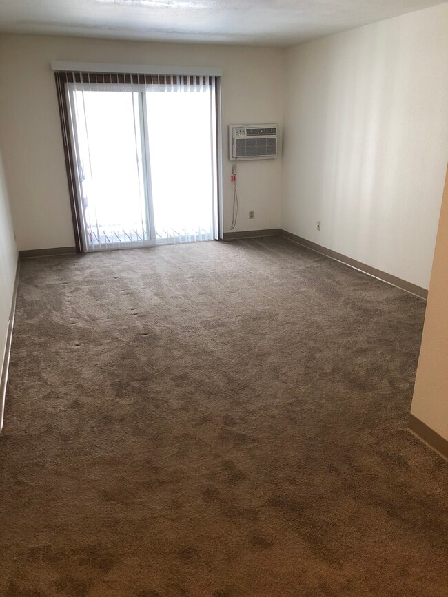 Photo - Foxbridge Apartments