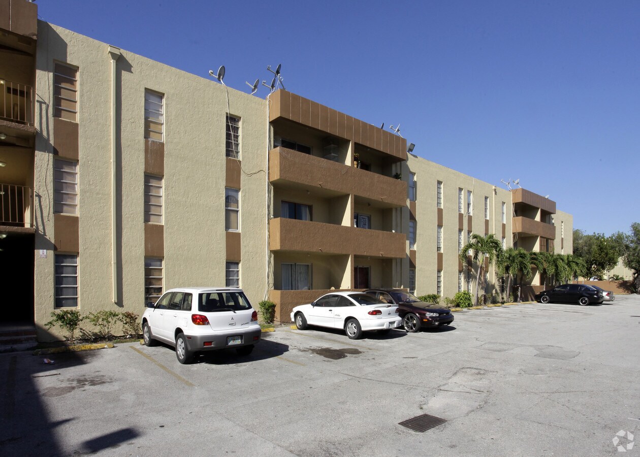 Photo - Village Park Apartments