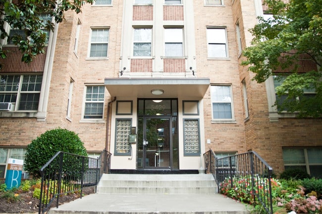 Building Photo - 2745-49 Ordway Street Rental