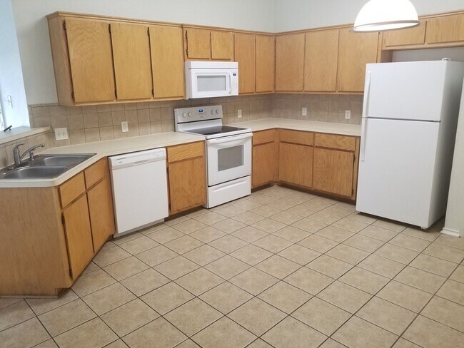 Photo - 312 Jeff Gordon Dr Unit B