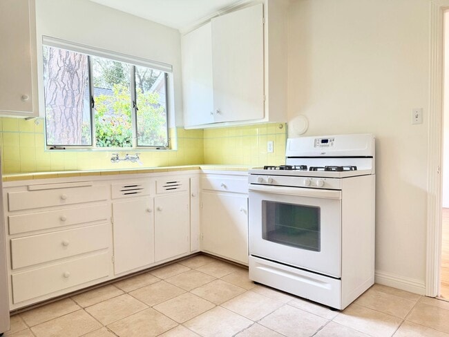 Photo - 1300 Hoover St Unidad 3