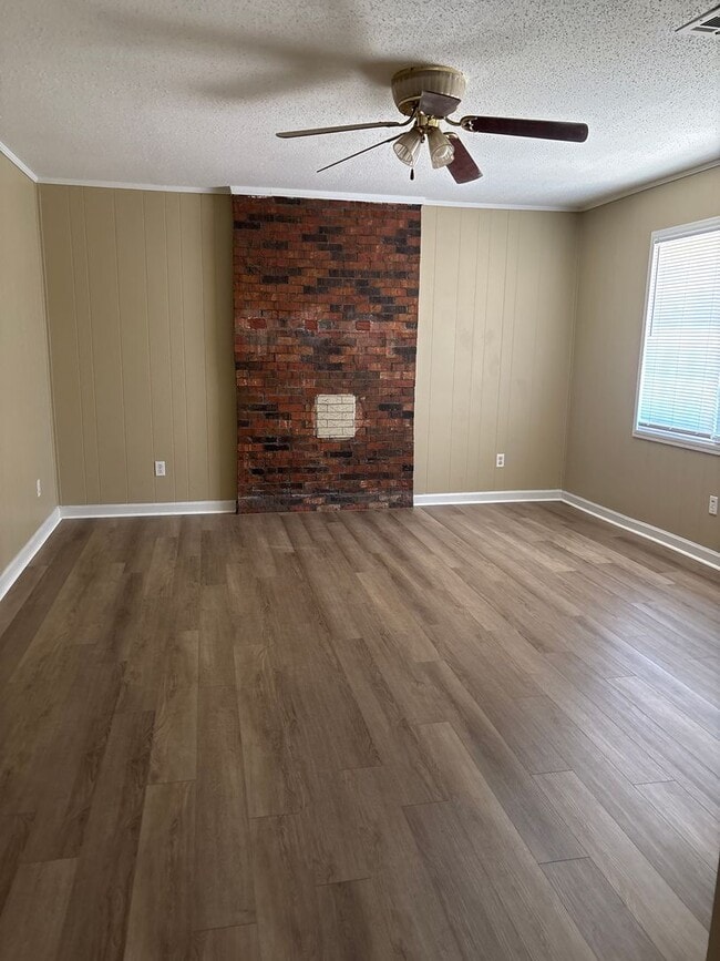 Photo - Pecan Grove 3/2