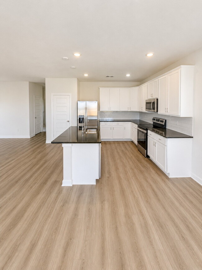 Photo - "Charming 4-Bedroom Haven with Spacious Living in Bryan, TX!"