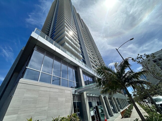 Building Photo - Brand New- 1-bedroom, 1-bath with 1-parking