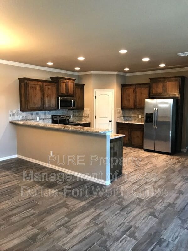 Photo - 3011 Enchanted Rd