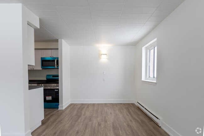 2BR, 1BA - 910SF - Dining Room