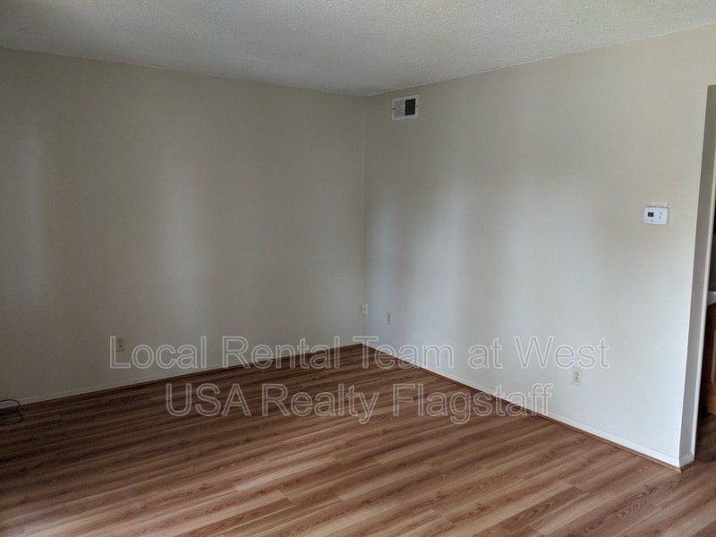 Photo - 609 W Dale Ave