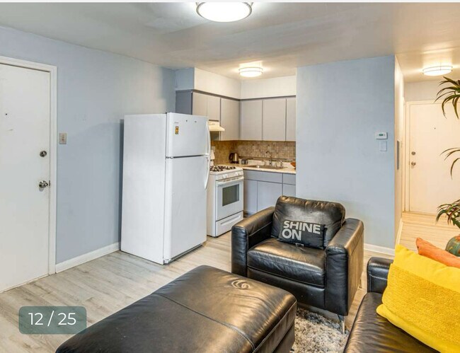 Photo - 8136 S Kedzie Ave Unidad 102