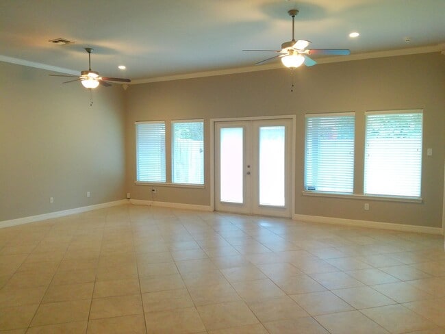 Photo - 4750 Grand Junction Drive