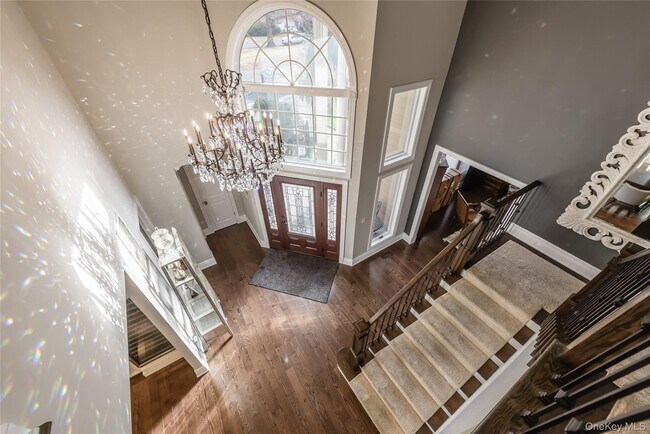 Photo - 65 Oriole Way