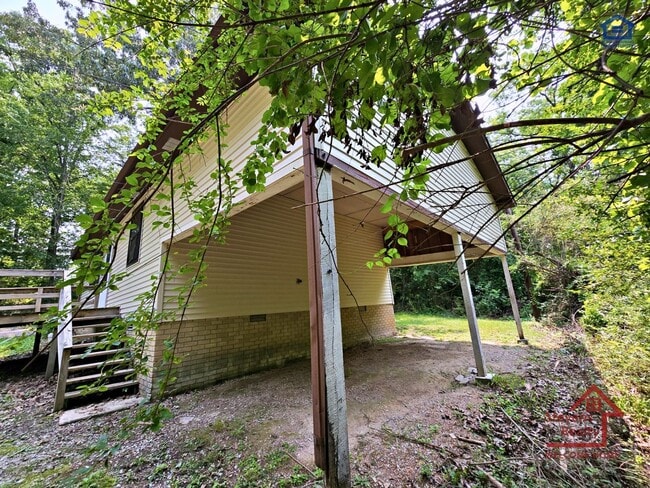 Photo - 307 C C Camp Rd