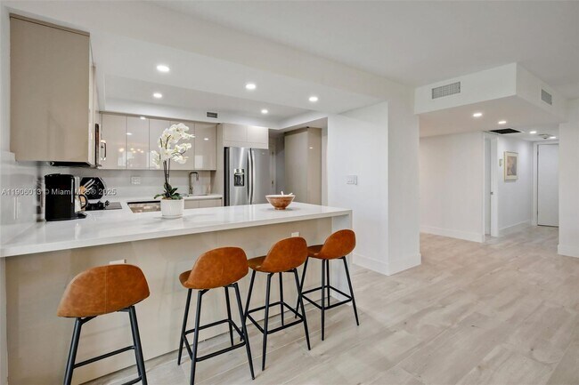 Photo - 1111 Crandon Blvd Unit A507