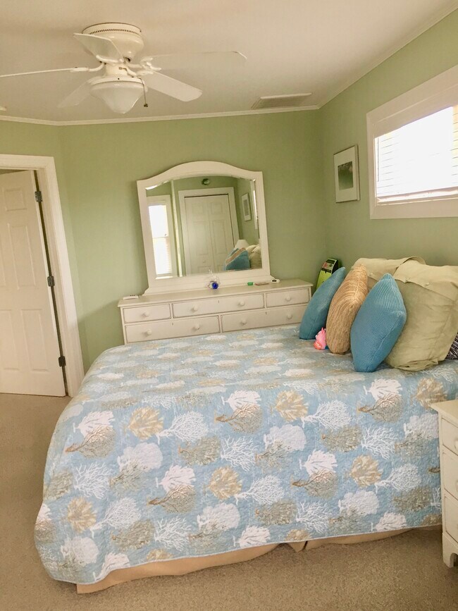 MBR - 116 E Seabreeze Ave Unit Floor 1