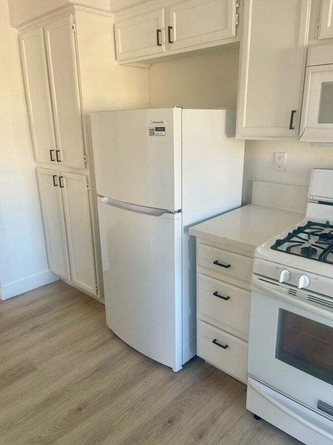 Photo - 1050 E Cactus Ave Unidad 2017 Rental