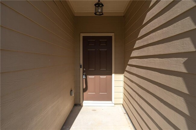 Photo - 327 Cashes Ct