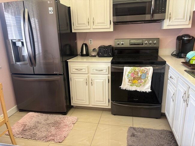 Photo - 4602 Martinique Way Unit H2