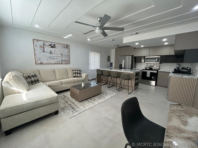 Photo - 217 SW 15th St