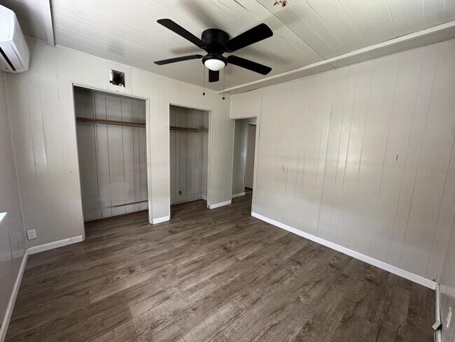 Photo - 812 W 5th St