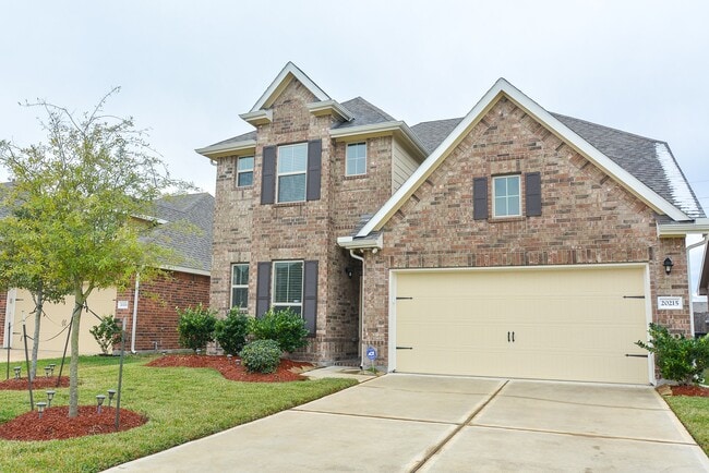 Building Photo - 20215 Stonebridge Terrace Dr