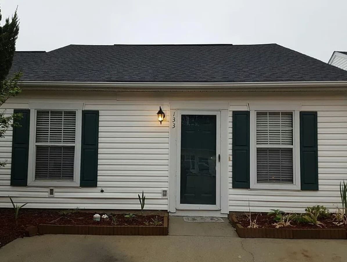 Newly Renovated 2Bed/2Bath! - Newly Renovated 2Bed/2Bath!