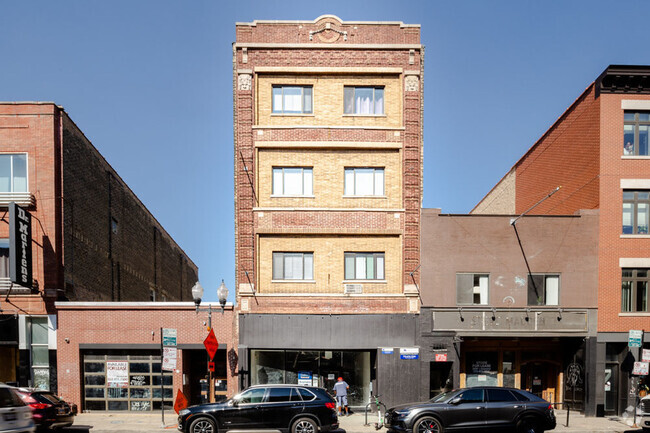 Building Photo - 1555 N Milwaukee Ave Rental