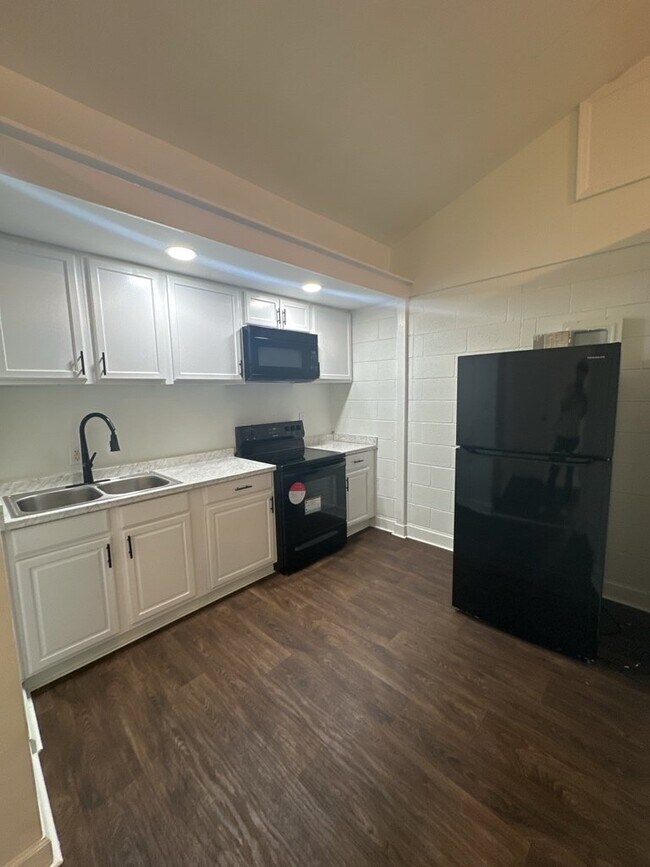 Photo - 133 Preston Rd Unit C