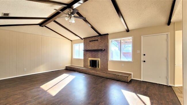 Photo - Fabulous home in lovely, convenient neighborhood