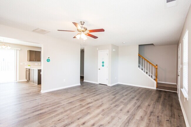 Photo - 427 Amhurst St SW