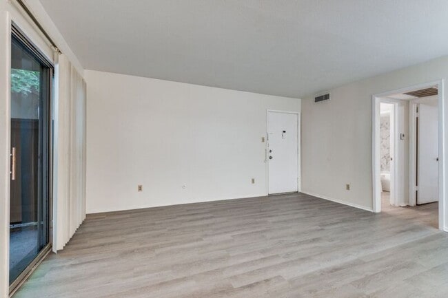 Photo - 12816 Midway Rd Unit #1063