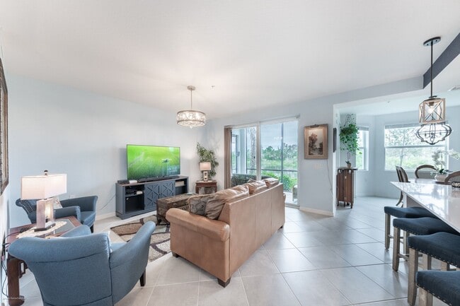 Photo - PET FRIENDLY- TURNKEY FURNISHED. VARIABLE RENTAL RATES Unit 913