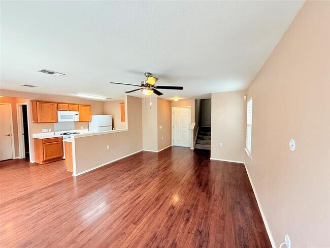 Photo - 5313 Hutchinson Dr