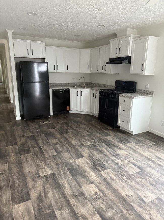 Building Photo - 18 Abbott St Unit 2